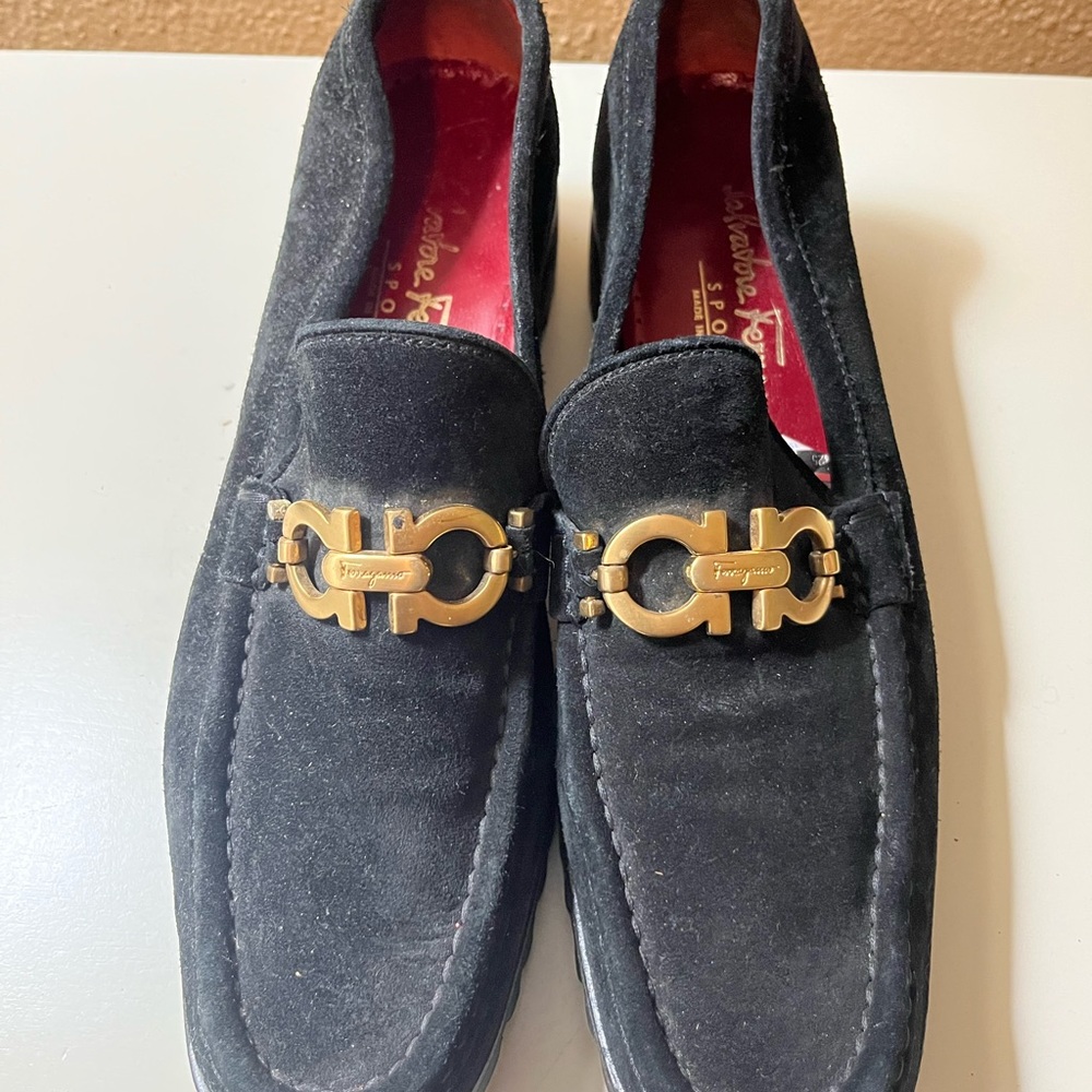Black shoes